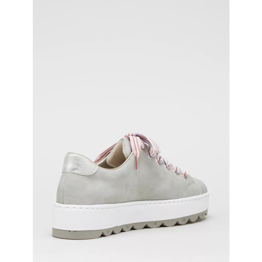 フラットフォームグレーのリーカートレーナー.