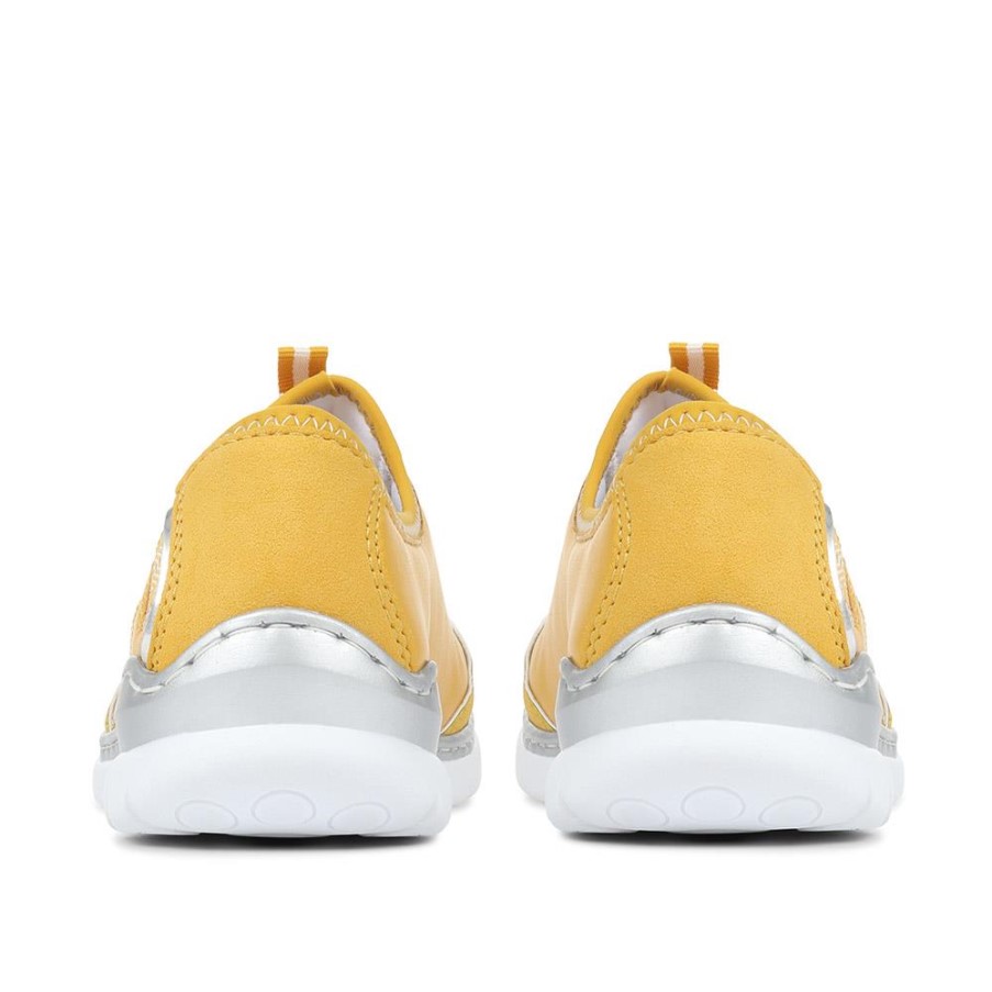 リーカー ワイド フィット スリッポン スニーカー イエロー