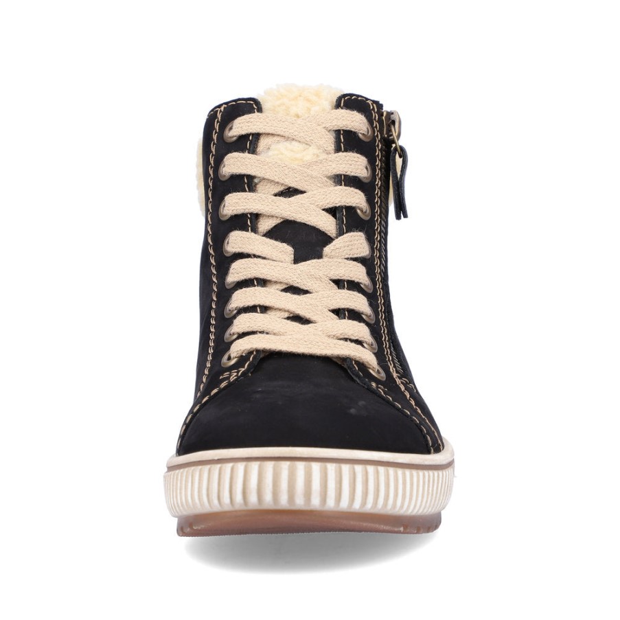 リーカー・マディッタ・ブラウン