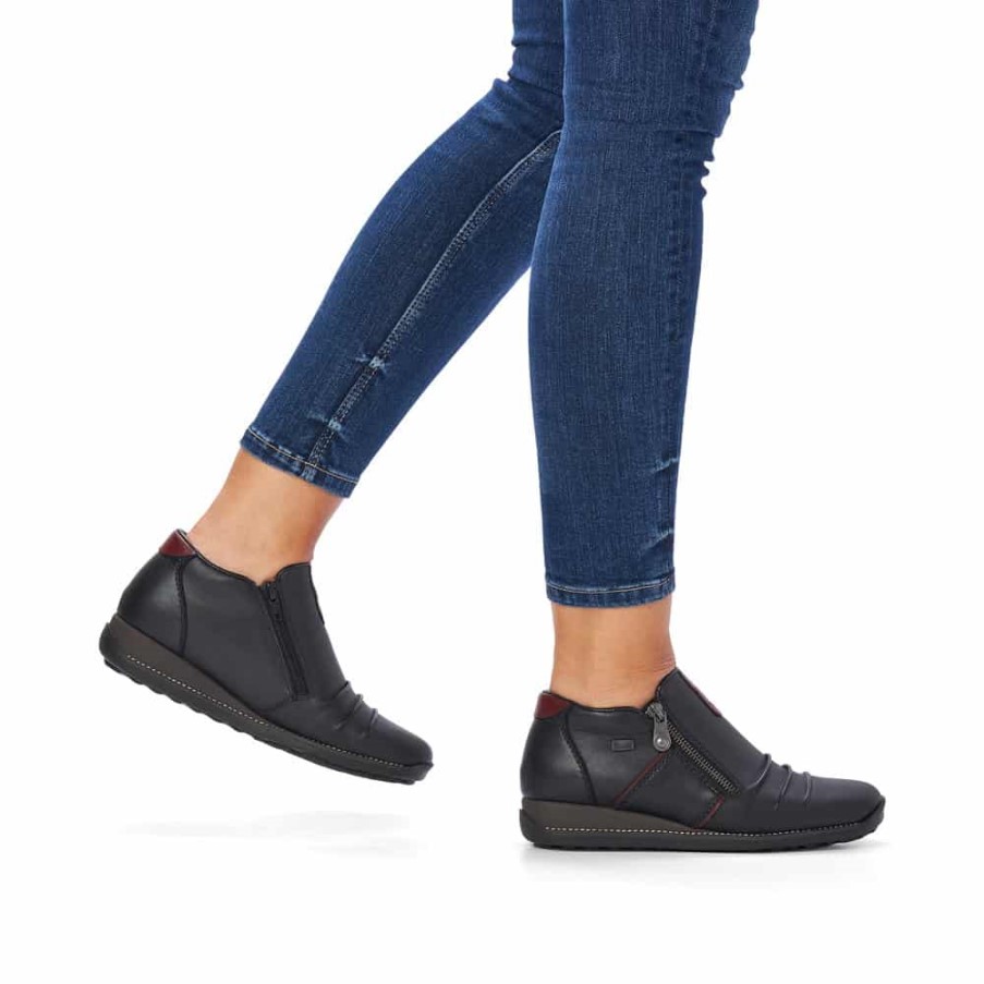 リーカー |44266-00 ブラック